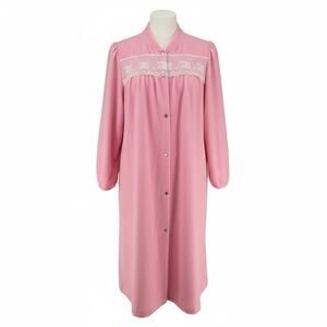 Vintage 1970s Valetta Pink Dressing Gown Nightgown Lace Embroidery Medium